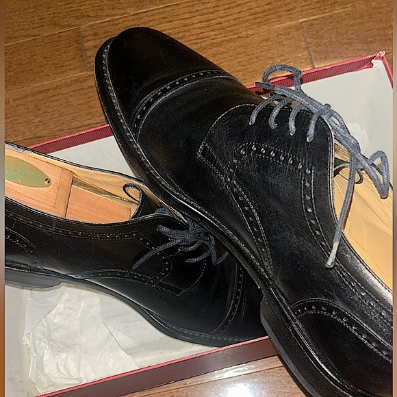 Classic Black Leather Men's Dress Shoes by Bruno Magli - Picture 1 of 5